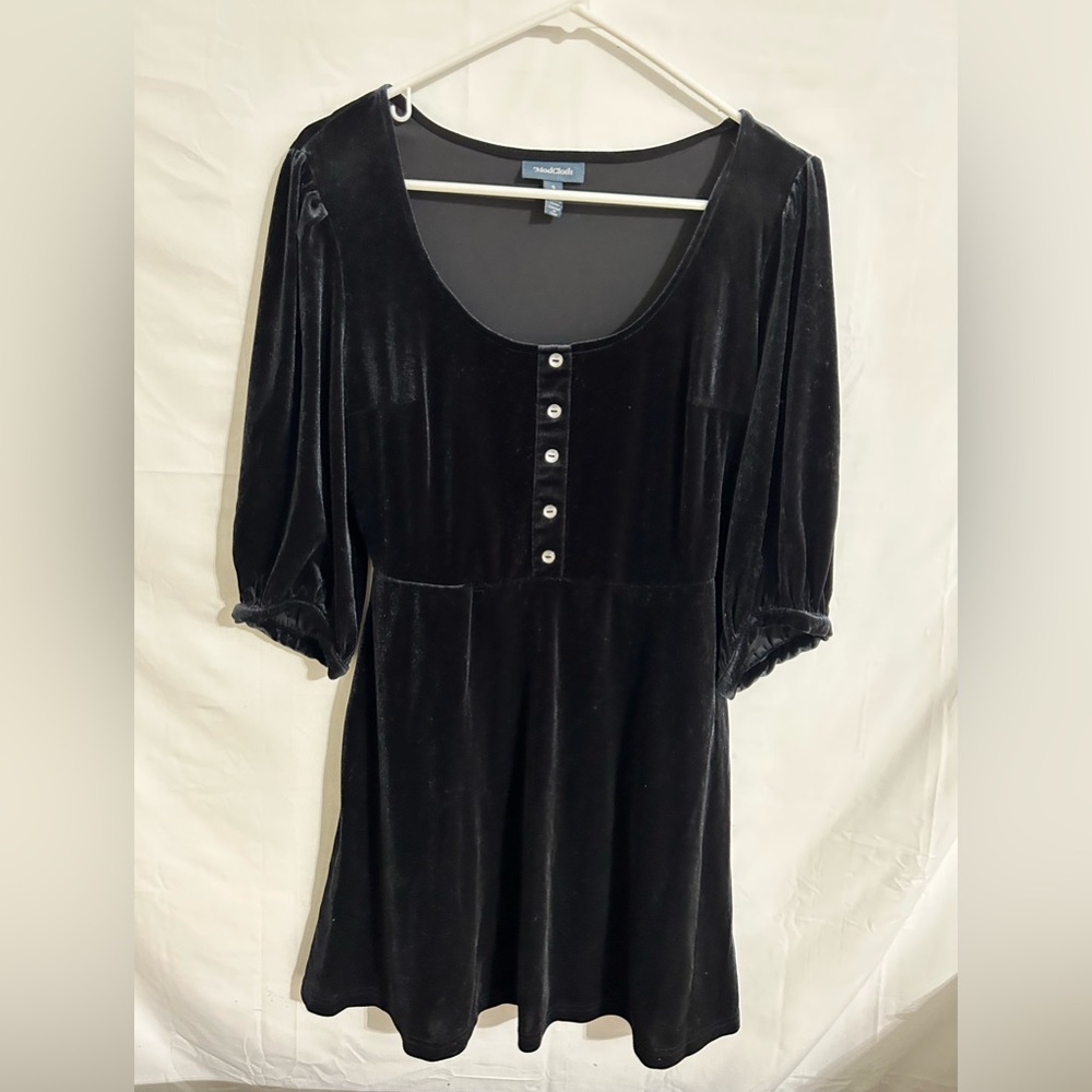 ModCloth Black Velvet‎ Dress